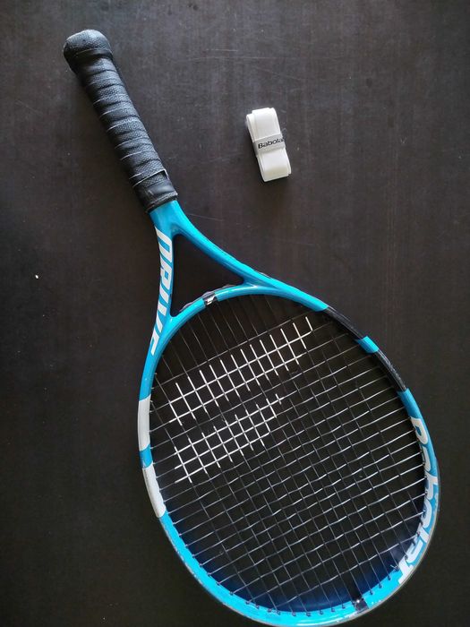 Продавам тенис ракети различни Wilson, HEAD, Babolat 23,25,26,27 инча