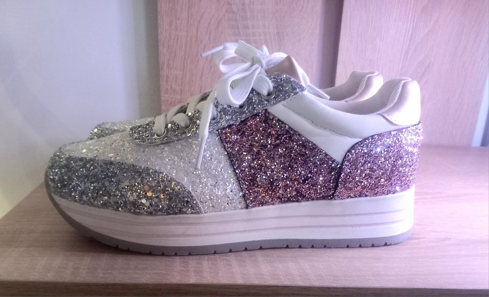 Adidasi dama cu glitter- mărime 36