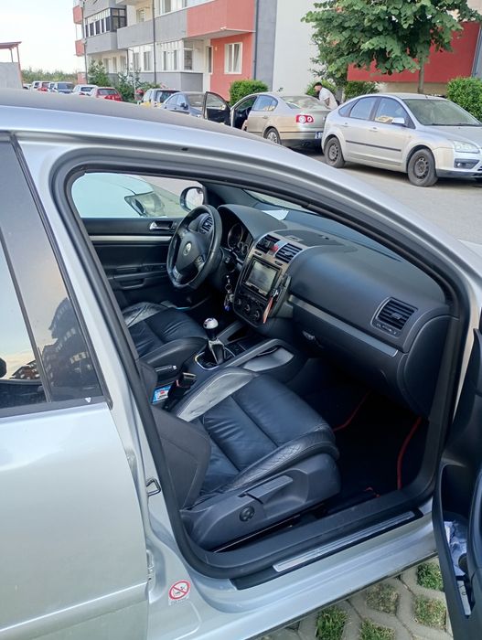 Vând Golf 5 GTI  200cp