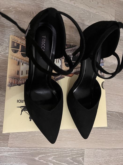 Срочно продам туфли