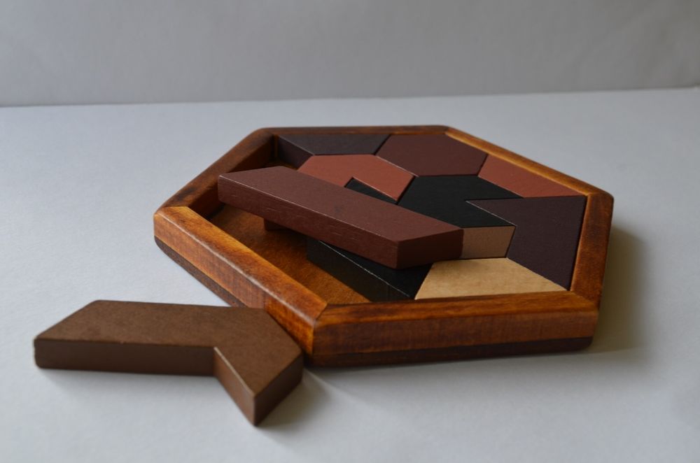 Puzzle din lemn pentru copii