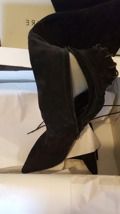 Cizme peste genunchi cu siret la spate din piele intoarsa Ana Kaloni