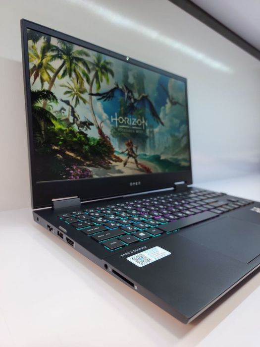 (Hp OMEN) (Ryzen 7) (11-avlod 8 yader 16 patok)