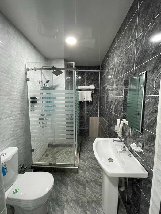 Янги Лидер мехмонхонаси Дустлик метро ёнида халол ва покиза инсонларга