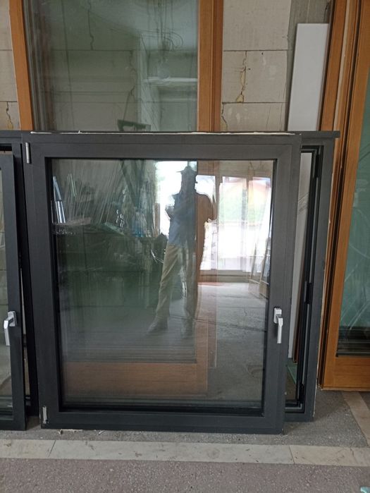 Vand tamplarie Pvc Premium cu geam tripan