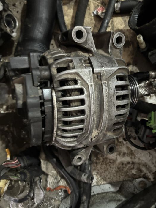 Продам  генератор Volswagen