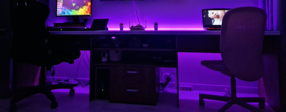 Birou dublu extra-lung, modern, cu banda LED