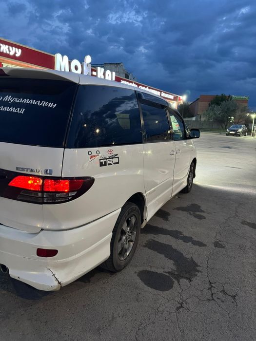 Автомобиль тойота
