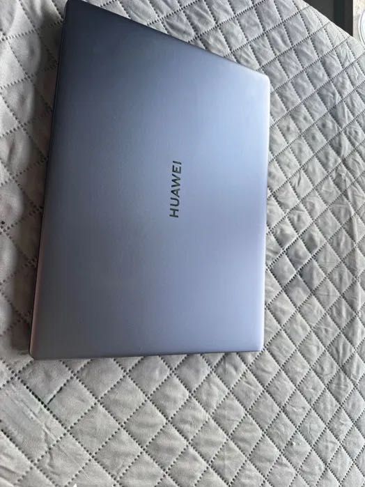 Huawei MateBook D14 Ryzen 7 | 16GB RAM | Ecran 2K | Impecabil