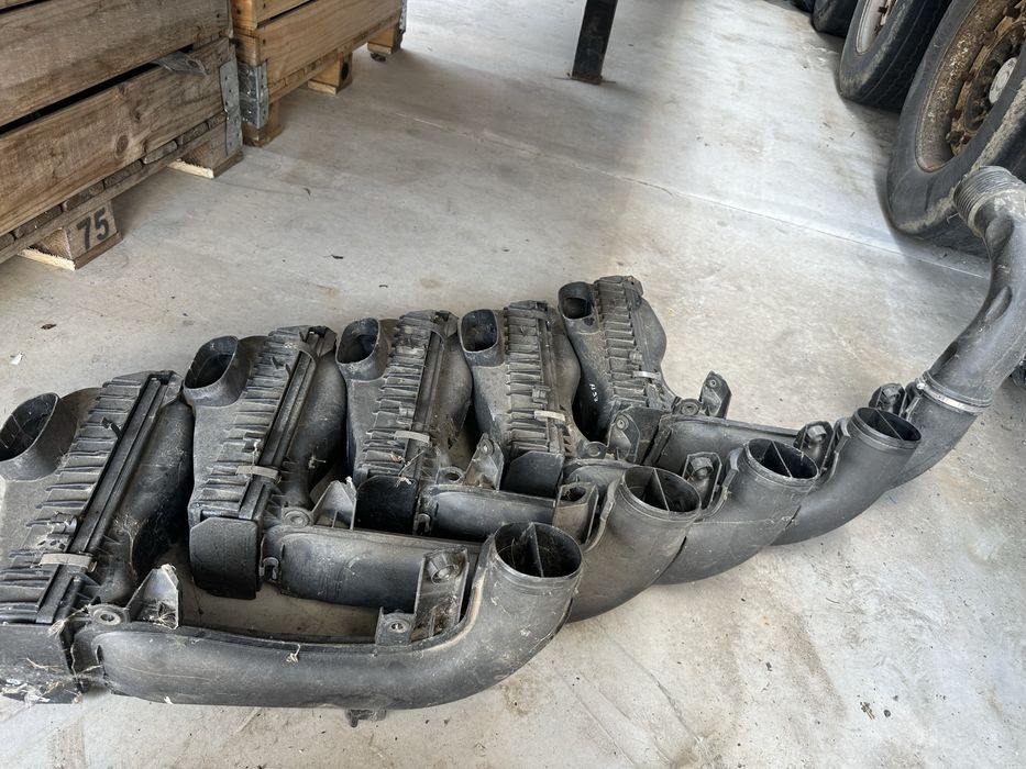 Carcasa filtru aer BMW n57 motor 3.0 258 / 313 cp