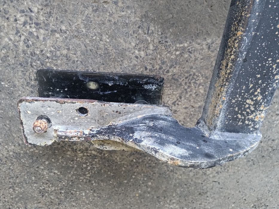 Теглич за Опел Астра Х