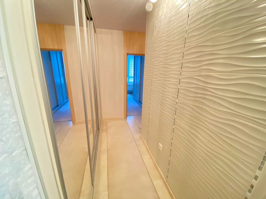 Дава се под наем Тристаен апартамент в Варна, Лятно кино Тракия - 80 кв.м за 918 € - Снимка #18