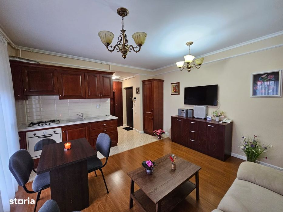 Apartament cu 3 camere de închiriat – Ultracentral — fotografia 1