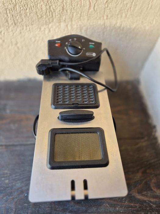 Friteuza  în stare bună