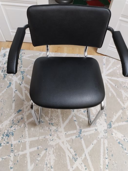 Офесные стулья срочно