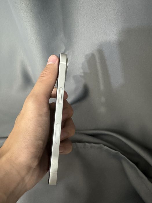 Продам айфон 13 Iphone 13