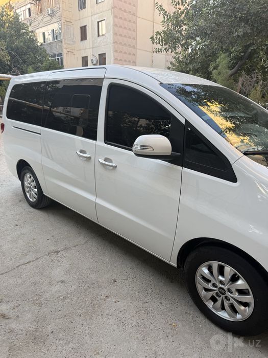 JAC  M4  2026 8+1