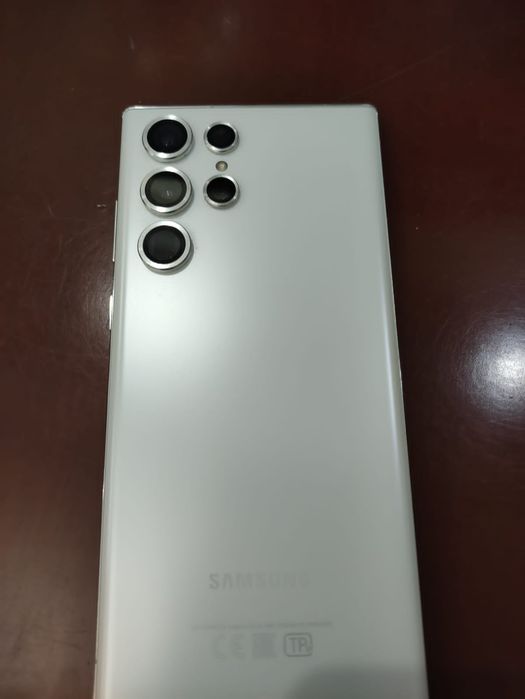Самсунг S 22 Ультра