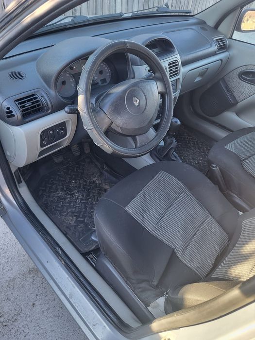 Vând Renault symbol 1.5dci