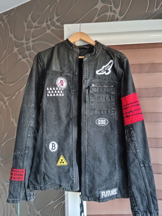 Деним яке с кожени елементи