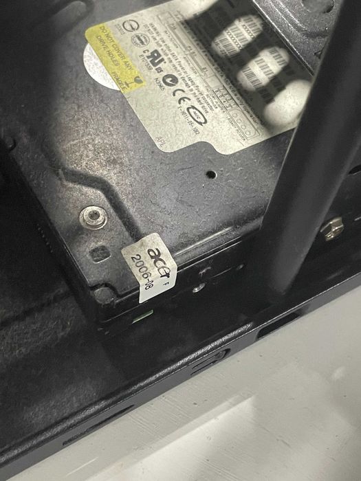 Настолен компютър ASUS с монитор ASUS Windows 10 Pro