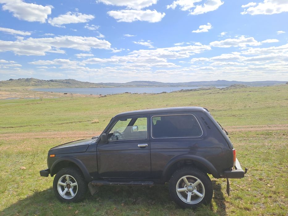 Продам Нива 21214