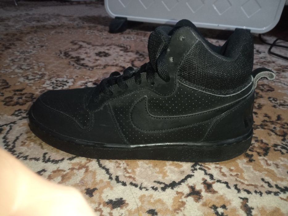 Adidași NYKE originali made în vetnam