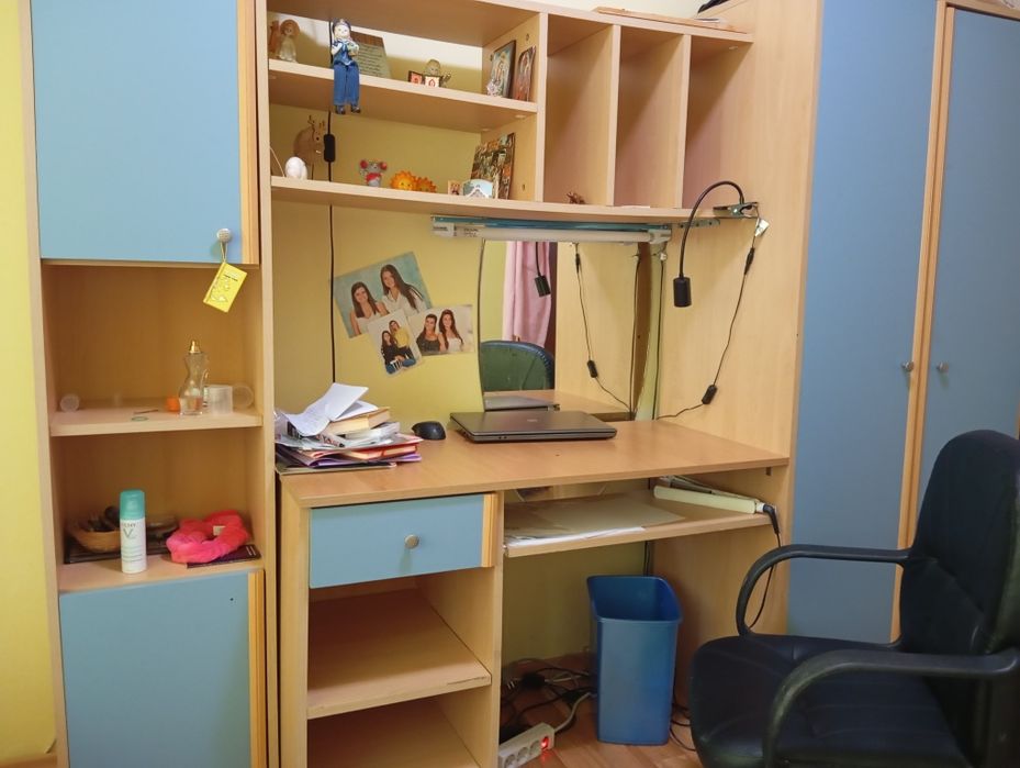 Мебели от детска стая.