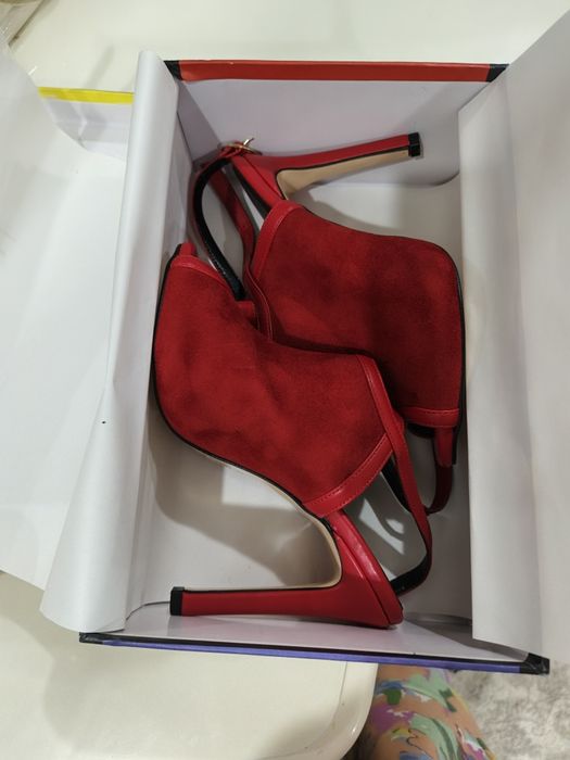 Balan poshinali tufli