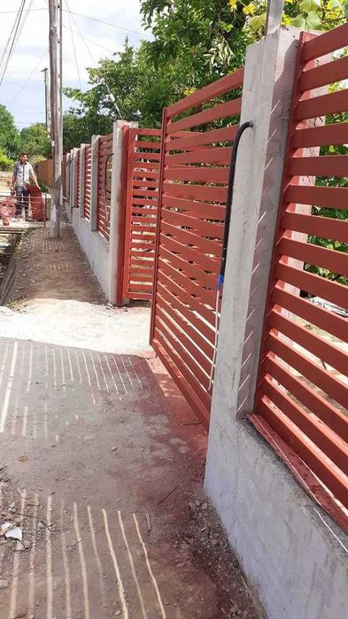 Vand garduri si porti