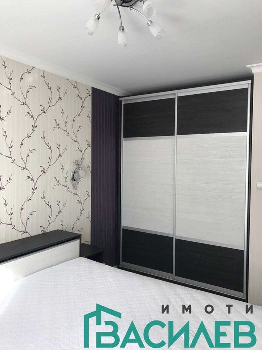 Дава се под наем Тристаен апартамент в София, Център - 82 кв.м за 698.19 € - Снимка #4