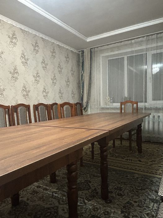 Стол продается.