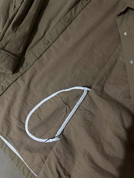 Продам легкую курточку