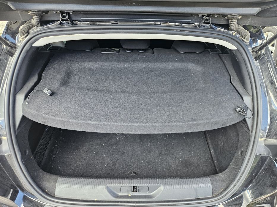 Кора в багажника за Peugeot 308 2023г