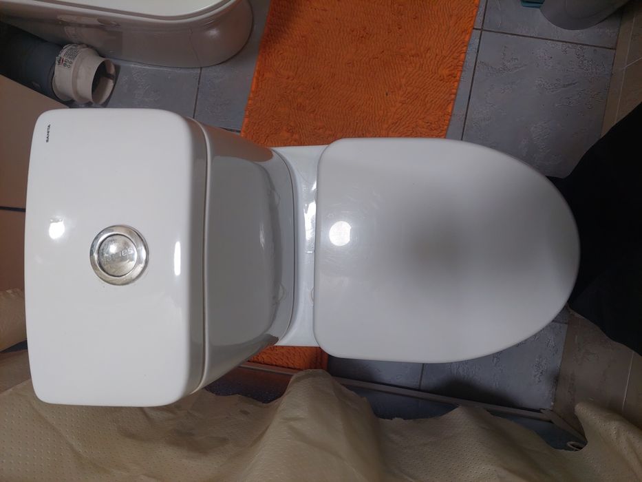 Продам унитаз,санита!