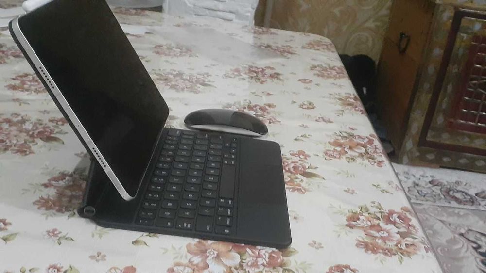 Ipad  version 18.6.2 11-inch pro , 3rd generation, 128 GB