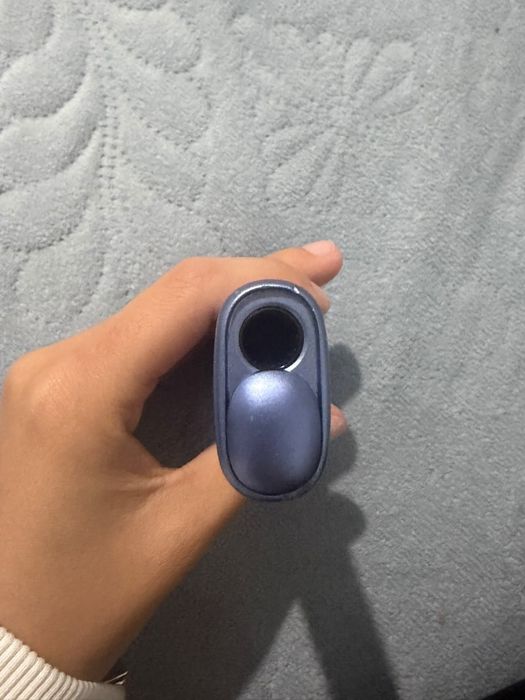 Iqos albastru/violet,nou, fără urme de uzură. Vând iqos nou, fără urme de uzură. Este folosit de câteva ori. Îl vând deoarece, m am lăsat de fumat.