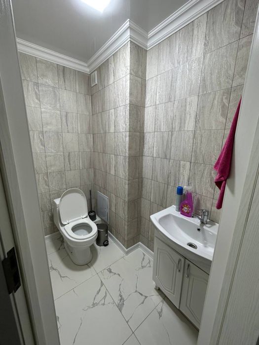 Вакзал Узгазоил ёнида куп қаватли дом лефт бор 3/6