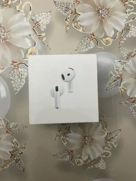 Airpods 4 с шумоподавлением оригинал новые!