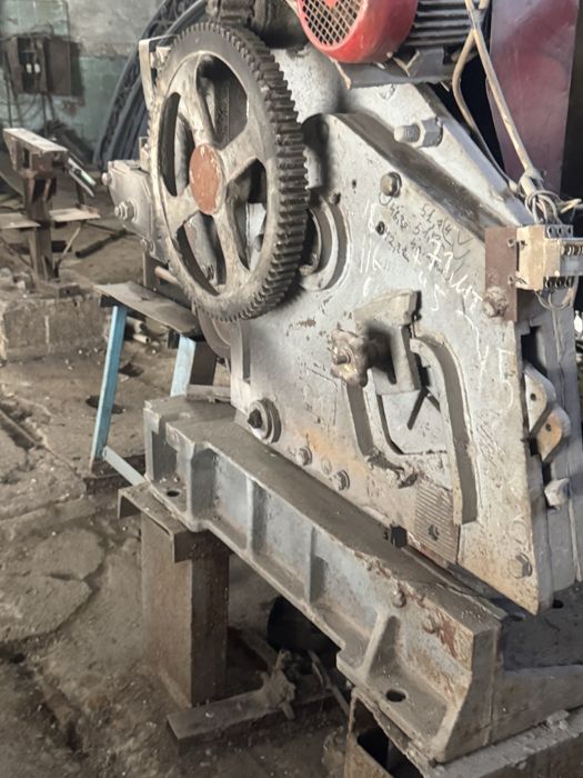 Электрическая металлорезка