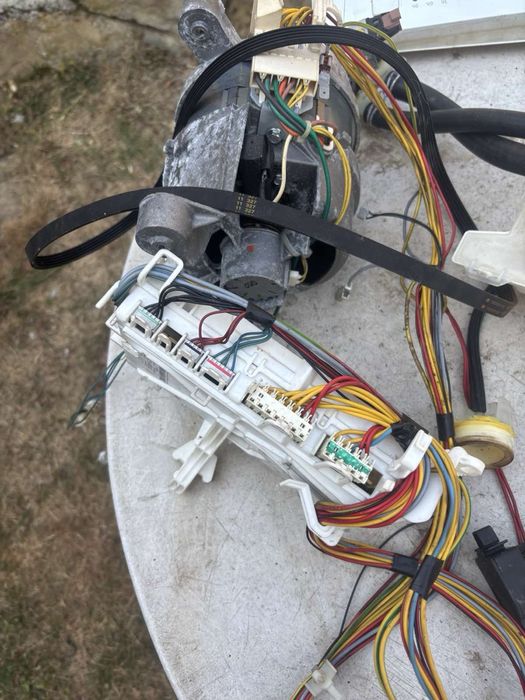 Пералня Ecectrolux EWP 107200 W на части