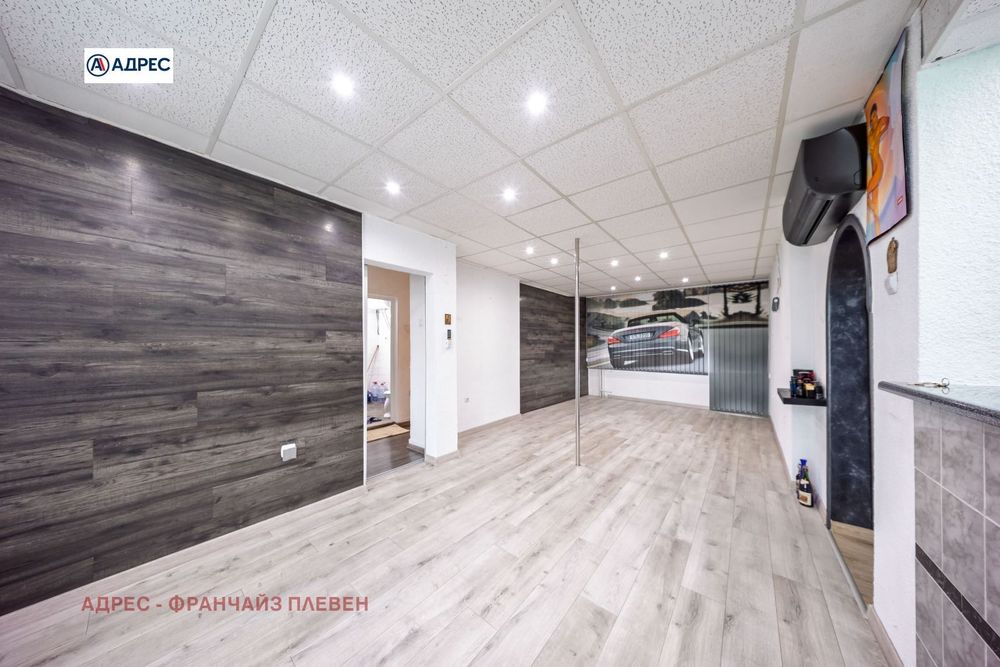 Продава се Тристаен апартамент в Плевен, Идеален център - 98 кв.м за 937 €/кв.м - Снимка #3