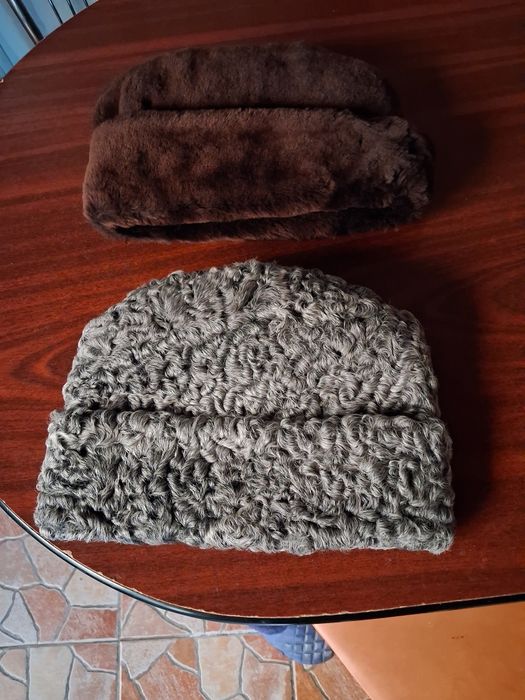 De vânzare căciulă de astrahan