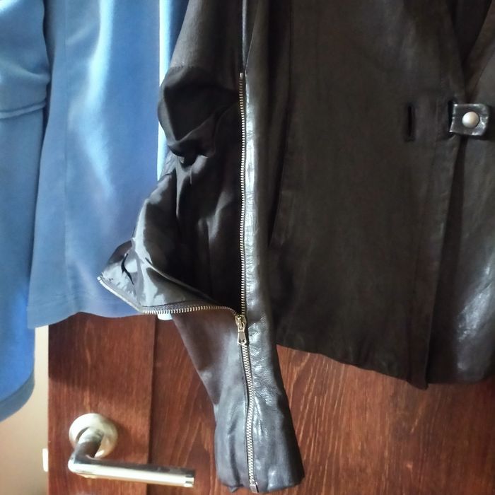 Geaca piele naturala neagra foarte fină