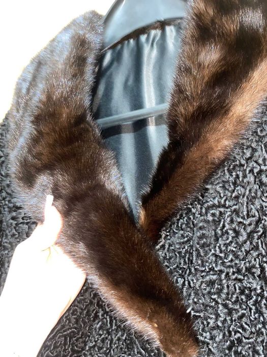 Geaca Astrahan si guler de nurca