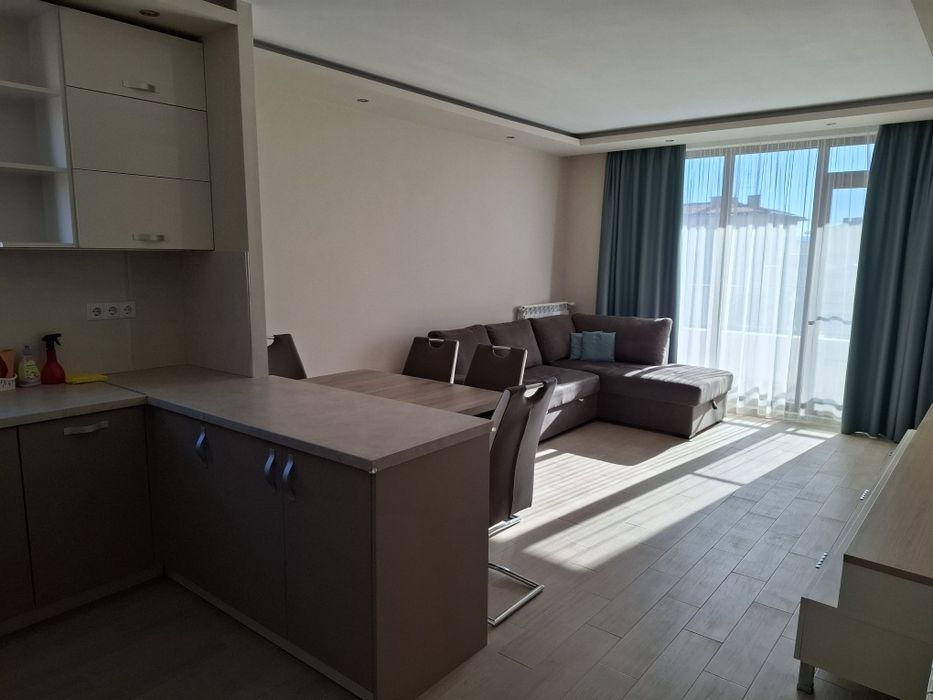 Дава се под наем Тристаен апартамент в Казанлък - 80 кв.м за 398.82 € - Снимка #1