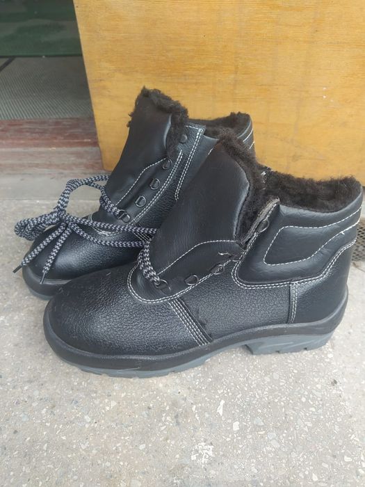 Зимние ботинки новые