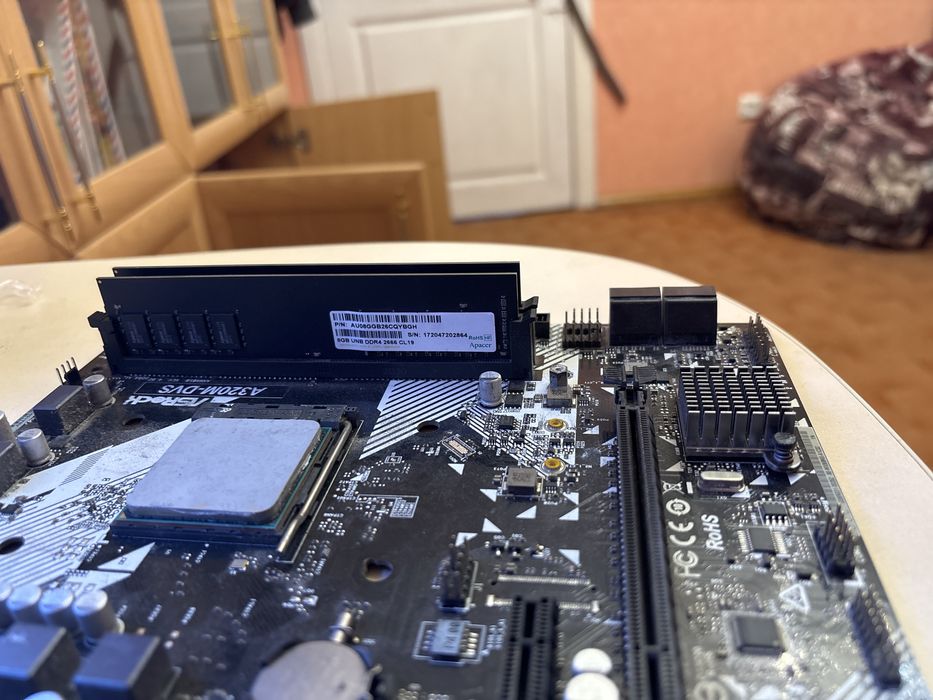 Продам материнскую плату