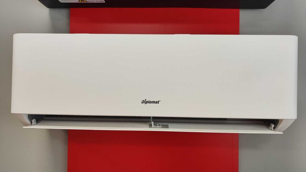 Чисто нови Инверторни Климатици Diplomat 12000 BTU!