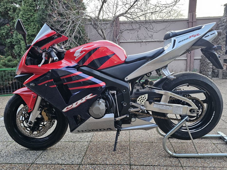 Vând 3 Honda cbr600rr